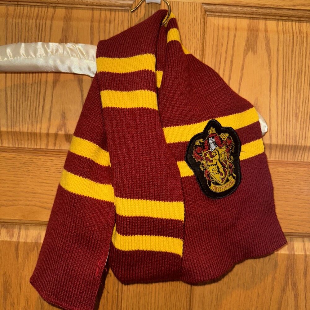 Harry Potter Scarf Gryffindor Burgandy Gold Striped Wizarding World 60 X 6.5”